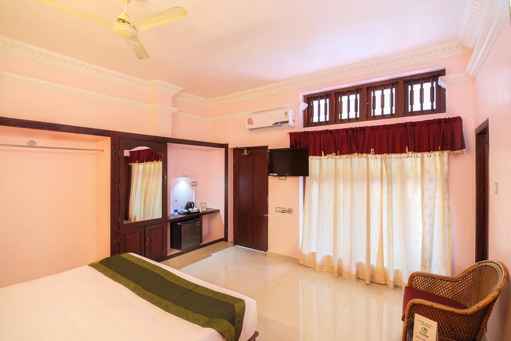 Treebo Moonlight Hotel Thiruvananthapuram ภายนอก รูปภาพ