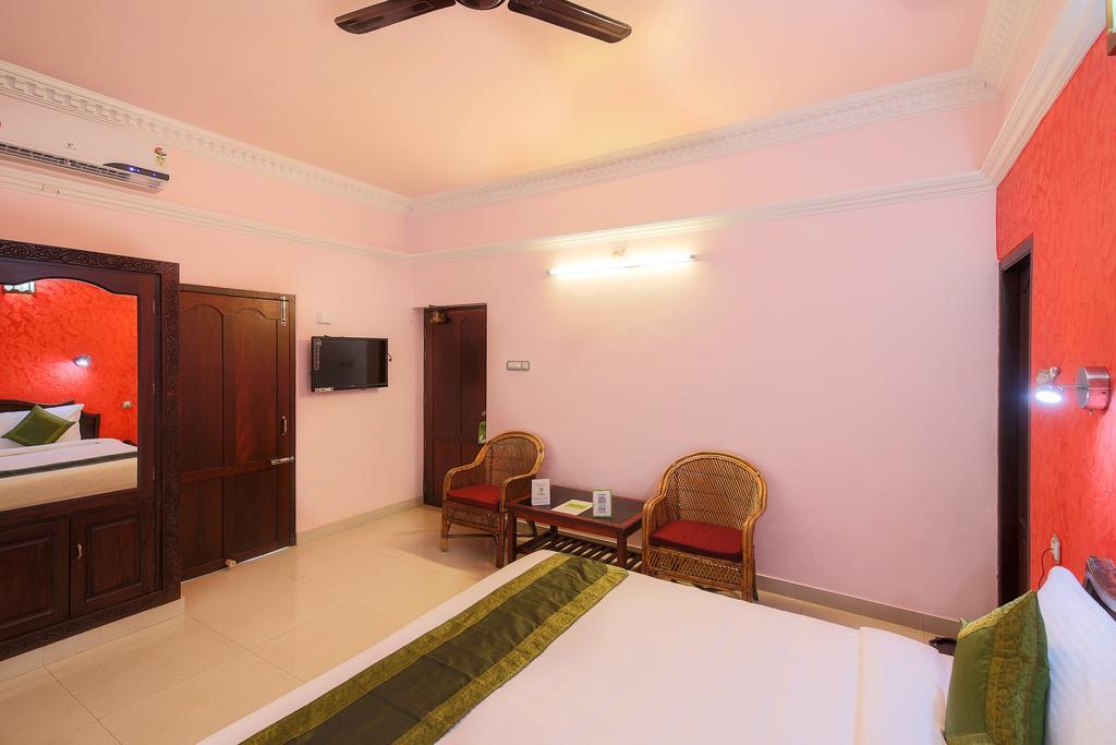 Treebo Moonlight Hotel Thiruvananthapuram ภายนอก รูปภาพ