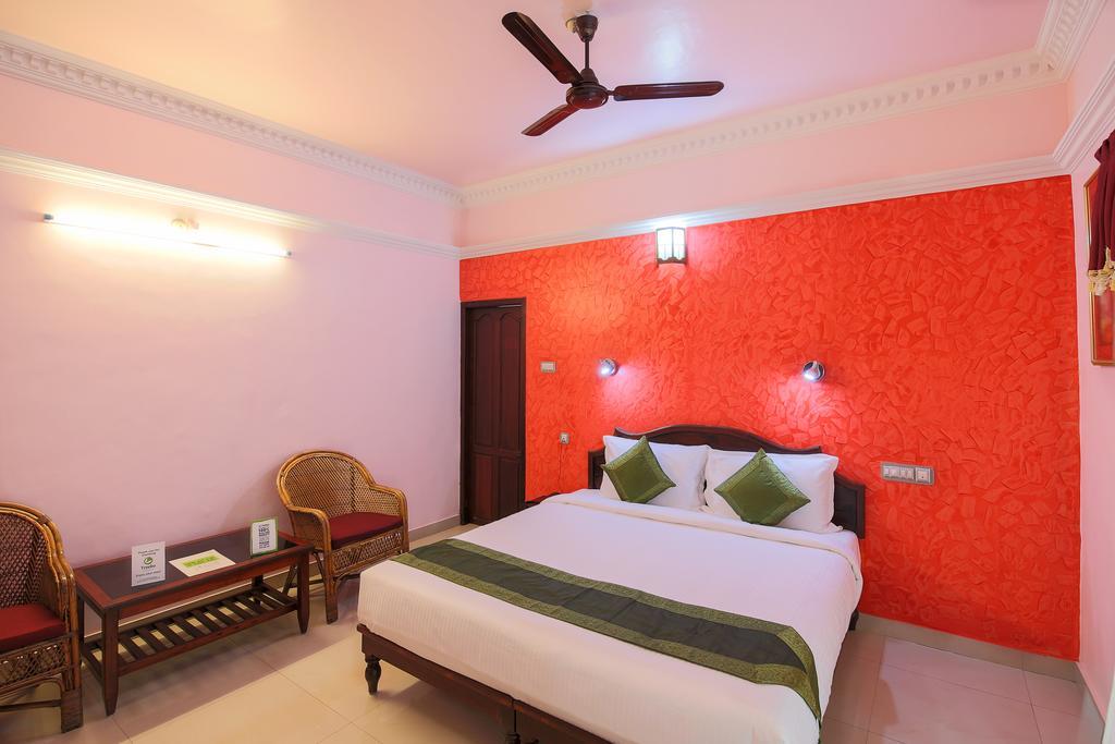 Treebo Moonlight Hotel Thiruvananthapuram ภายนอก รูปภาพ