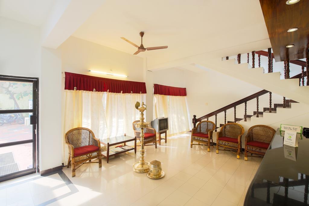 Treebo Moonlight Hotel Thiruvananthapuram ภายนอก รูปภาพ