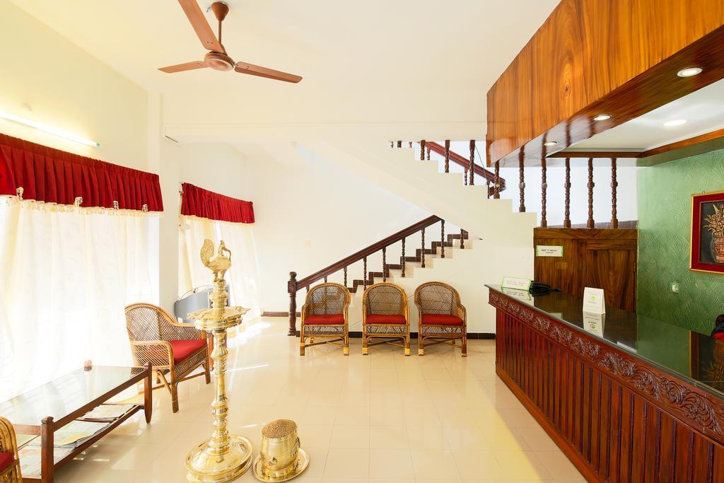 Treebo Moonlight Hotel Thiruvananthapuram ภายนอก รูปภาพ